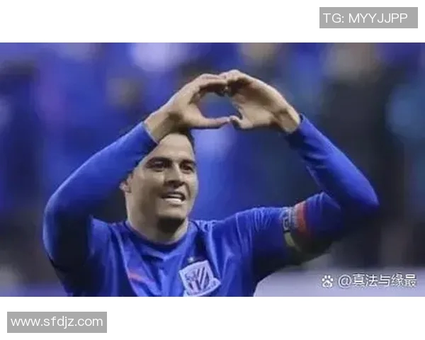 足球明星失恋后的心碎瞬间高清图片分享与情感故事揭秘